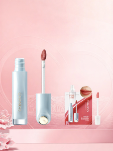 Chando | Shiny Moisturizing Lip Gloss