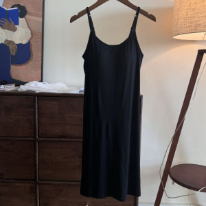 เท่ห์ ฤดูร้อน ผู้หญิง เดรส หลากหลาย สีดำ ผ้าไหมซาตินสลิป เดรส มีแผ่นรองหน้าอก ระบายอากาศได้ดี น้ำหนักเบา กระโปรงสั้น ชุดนอน