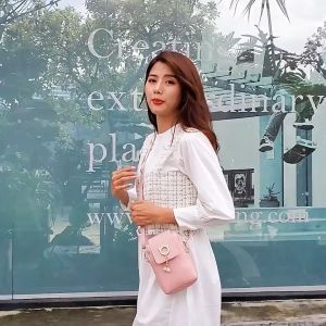 TAS SELEMPANG WANITA: TAS SLINGBAG IMPORT & TAS JALAN NYAMAN