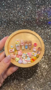 จิวเวลรี่ เรซิ่น การ์ตูน หมีพูห์ แมวมาลี ผึ้ง อะไหล่ติดเล็บ น่ารักๆ (คละแบบ) แพ็ค 10ชิ้น