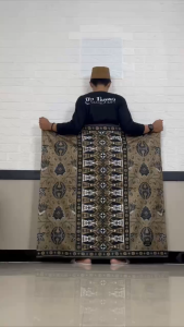 Sarung Batik Kain Rayon Dewasa Premium – Motif Klasik Eksklusif Adem dan Lembut Jahitan Kuat Tidak Mudah Sobek Sablon Manual Warna Tidak Luntur Ukuran 120x220 cm Cocok Ibadah & Harian