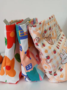 Cute Durable Canvas Makeup Bag Portable Waterproof Travel Toiletry Bag for Outings Skin Care Products Storage Organizer