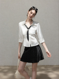 Cantonstory | White Polo Collar 3/4 Sleeve Sun Protection Summer Shirt for Women