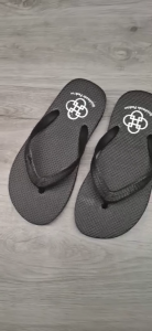 Dép xỏ ngón bé trai ( form nhỏ đặt tăng size) size 24 đến 34 nhiều màu sắc chất liệu đế cao su quai dẻo mềm mang êm chân