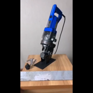 Máy đột tôn thủy lực MHP-20 1300W khả năng đột dày 6mm kèm 5 khuôn dụng cụ cơ khí chuyên nghiệp