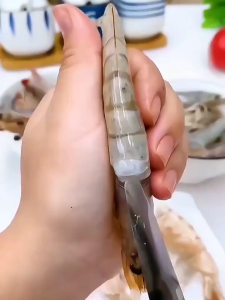Multifunctional Fast Shrimp Peeler Stainless Steel Cutting Scraping Fish Scales Scraper Kitchen Tool