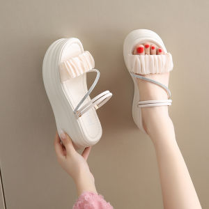 รองเท้าแตะส้นหนา ผู้หญิง ฤดูร้อน รองเท้าแตะแพลตฟอร์มสไตล์เจ้าหญิงรองเท้าส้นเตี้ยชายหาดรองเท้าส้นสูงใยสังเคราะห์แบบสวมสําหรับใช้ประจําวัน