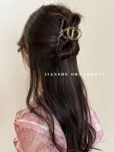 Jelly Color Heart Medium Size Hair Claw Summer Elegance Easiest for Match Half Tie Barrettes Back Head Shark Clip Hairpin Headdress