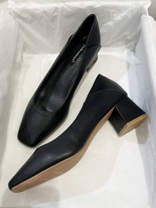 รองเท้าส้นแบนหัวเหลี่ยมแบบสวมสบายสำหรับผู้หญิงในช่วงฤดูร้อนปี 2025 รองเท้าส้นสูงแบบสวมสบายสไตล์ฝรั่งเศสสำหรับผู้หญิงที่มีสไตล์และทันสมัย