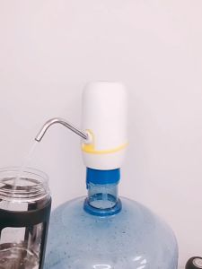 เครื่องกดน้ำอัตโนมัติ เป็นไปได้จากถัง เครื่องปั้มน้ำ ดิจิทัล: คลายสีขาว-ดำ, ปั๊มน้ำ ปั๊มไฟฟ้า, ชาร์จไฟ USB ทนทาน, สะอาด