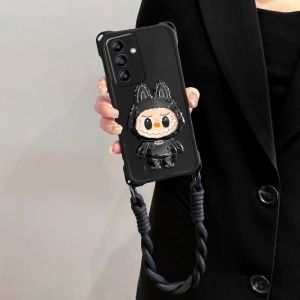 ใหม่ เคส Phone Case Samsung Galaxy S24 S23 S22 S21 + Ultra FE Plus 5G 3D การ์ตูนแฟชั่นสุดเท่ Labubu ขาตั้งกระจกสี่มุมป้องกันสายคล้องแบบมี เคสโทรศัพท์ 2025