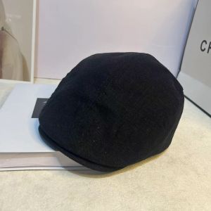 หมวกกันน็อคผ้าฝ้ายลินินสไตล์เกาหลีสำหรับผู้หญิงในช่วงฤดูใบไม้ผลิและฤดูร้อน หมวกทรงปากเป็ดแบบลำลองที่ทำให้ใบหน้าดูเล็กลง หมวกทรงเข้าสู่ศตวรรษ