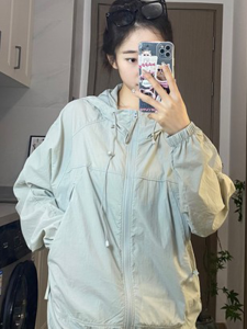 Summer Outdoor UV-Proof Lightweight Breathable Sports Sun Protection Clothing Female Loose 2024 New Arrival Wind Shield Outwear Tide