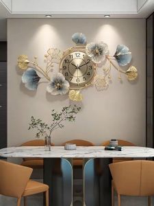 Light luxury Nordic style fashion wall clock Living room Home dining Room decorated Gingko leaf art clock