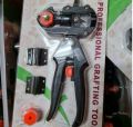 GRAFTING TOOLS EASY TO USE. 