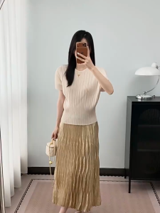 KESHANGYI Women Miyake‑Style Round Neck Short Sleeve Top Summer Vertical Stripe Pleated Cropped T‑Shirt