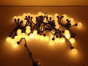 Dây bóng led trang trí trái chanh 5m - 50 quả bóng trắng bi trắng D25mm nhựa ánh sáng vàng