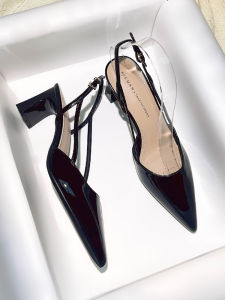 รองเท้าแตะส้นสูงหัวแหลมหนังนิ่มสไตล์ฝรั่งเศสสำหรับผู้หญิง รองเท้าแตะส้นหนาสำหรับใส่ไปทำงานในช่วงฤดูร้อนปี 2024 รองเท้าแตะแบบสวมหัวที่มีสายรัดหลัง