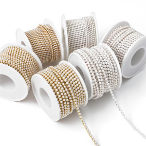 1 หลา 10 หลา/ม้วน SS6-ห่วงโซ่ไข่มูกพลอยเทียม SS12 ห่วงโซ่ถ้วยตัดขอบ Rhinestones บนกาวสำหรับเสื้อผ้าโซ่ DIY อุปกรณ์เสริม