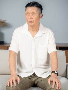 เสื้อเชิ้ตแขนสั้นผ้าไหมน้ำแข็งสำหรับผู้ชาย ฤดูร้อน วัยกลางคนและผู้สูงอายุ 70 ปี ผ้าฝ้ายผสมโพลีเอสเตอร์ ทรงหลวม ปกตั้ง