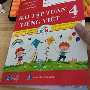 Sách - Bài Tập Tuần - Tiếng Việt Lớp 4 - Tập 1 - Kết Nối (Qbooks)