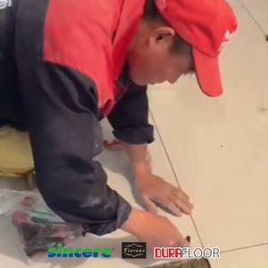 Sincere Granite Lantai GH8605 Glazed Tile 80x80 Cm Putih