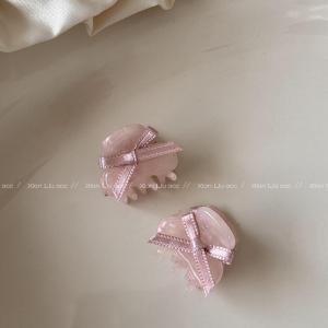 Elegant Small Butterfly Knot Hair Clip Shark Clamp Half Updo Hair Accessory for Women Trendy Japanese Style  Outlined