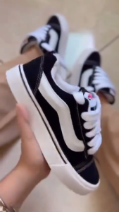 sepatu sekolah gemuk vans knu pria dan wanita black white gratis ongkir
