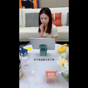 Sweet Belly เก้าอี้ขนาดเล็กวางโทรศัพท์มือถือตกแต่งบ้าน แท่นวางมือถือ สีสันสดใส น่ารัก Mobile phone stents