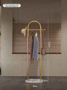 HM | Easy Bedroom Coat Rack
