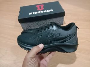 Sepatu Sekolah Anak Laki Laki Perempuan Warna Hitam Tali Perekat Rekat Velcro Usia 6-10 Tahun PAUD TK SD SMP SMA Kelas 1 2 3 4 5 6 7 8 9 0 -KIDZTUBS1119052824