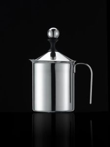 Ready in PH✔ Milk Frother Foamer Stainless Steel Cappuccino Coffee Creamer Foam Pitcher with Handle Lid Double Mesh 400ml/800ml