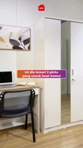 PIRA METROPOLIS OX -  ARUNA 2P A MR Lemari 2 Pintu dengan Kaca Rias