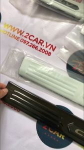 Bộ Ốp bậc Nẹp bước chân Honda CR-V CRV 2018-2023 - Titan Vân Carbon (hàng cao cấp)