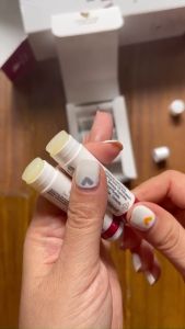 SON DƯỠNG MÔI Forever Aloe Lips 022Flp . An toàn Thiên Nhiên