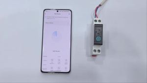 TUYA WIFI 1P 1-63A Smart Circuit Breaker Power Metering Over Current Under Voltage Protection DIN Rail Smart Switch LARKKEY