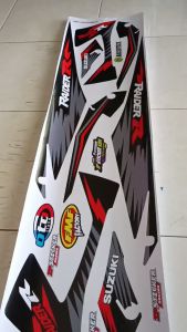 SATRIA FU FACELIFT TIPE S (COD) STIKER STRIPING MOTOR SUZUKI SATRIA FU FACELIFT TIPE S - STIKER LIST GRAFIK SIMPLE WARNA VARIASI DESAIN RACING HOLOGRAM DAN TRANSPARAN BISA COD IP.KODE-251