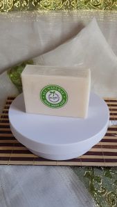 ALL NATURAL(ORGANICS) SNAIL WHIPP WHITENING SOAP - 135 Grams (1 Pc)