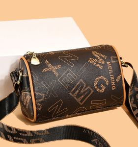 Fashionable Soft Leather Boston Bag Pillow Shaped Crossbody Bag Single Shoulder Strap Wide Band Small Bag for Women