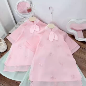 Áo dài cách tân bé gái hoạ tiết hoa nhí tai thỏ áo dài tết cho bé gái sắc hồng size 10-30kg