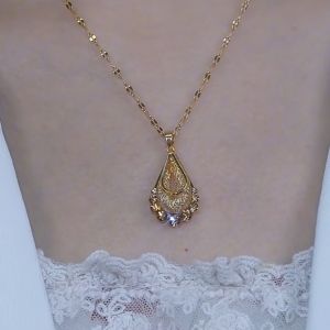 Elegant Waterdrop Zircon Necklace Titanium Steel Clasp Versatile Fashion Jewelry Durable Alloy Pendant Womens Accessory