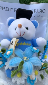 ช่อดอกไม้ตุ๊กตาหมีผ้านุ่มCongratulationsแบบลวดกำมะหยีและช่อธรรมดา