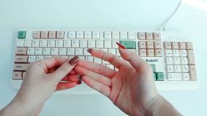 Pelindung Keyboard Macbook Air Pro Universal Long Nails Wanita Cover Keyboard Macbook Keyboard Protector Bahan Silikon Lembut Untuk Nail Art Kuku Panjang Long Nails Wanita