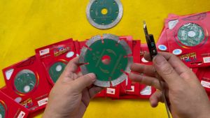 Lưỡi Cắt Đá Hoa Cương 114mm cắt Ướt hiệu DFCK