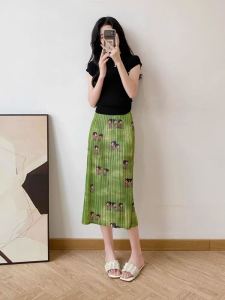 Ice ผ้าไหม สีเขียว Lady Print พลีท Half กระโปรง Women ฤดูร้อน ครีมกันแดด Cool One Piece Beach กระโปรงพลีท High เอว ทรงเอ กระโปรงยาวปานกลาง