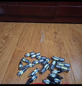 Đèn Led Lùi VF5 Đèn phanh VF5 Bóng đèn led ô tô chân T15 1156 Nháy cảnh báo 3 lần trước khi sáng