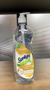 Nước rửa chen Sunlight THIÊN NHIÊN GỪNG CHAI DẠNG VÒI 750G