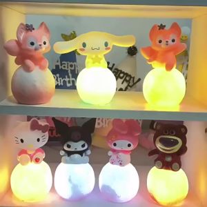 3D Sanrio Moon Night Light Cinnamoroll Kuromi Melody Figure Kartun Lampu LED Lucu Kecantikan Hiasan Kamar Tidur Lampu Sampin