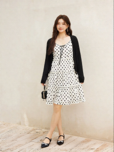 Bộ Đầm Ren Chấm Bi Vintage