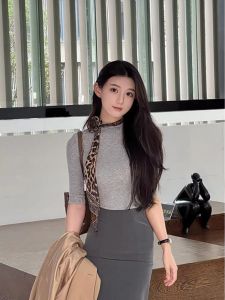 Hot Girl Knitted Suit Set High Waist Tight Elastic Mini Skirt Bodycon + round Neck Long Sleeve Knitted Top Fashionable Winter Outfit